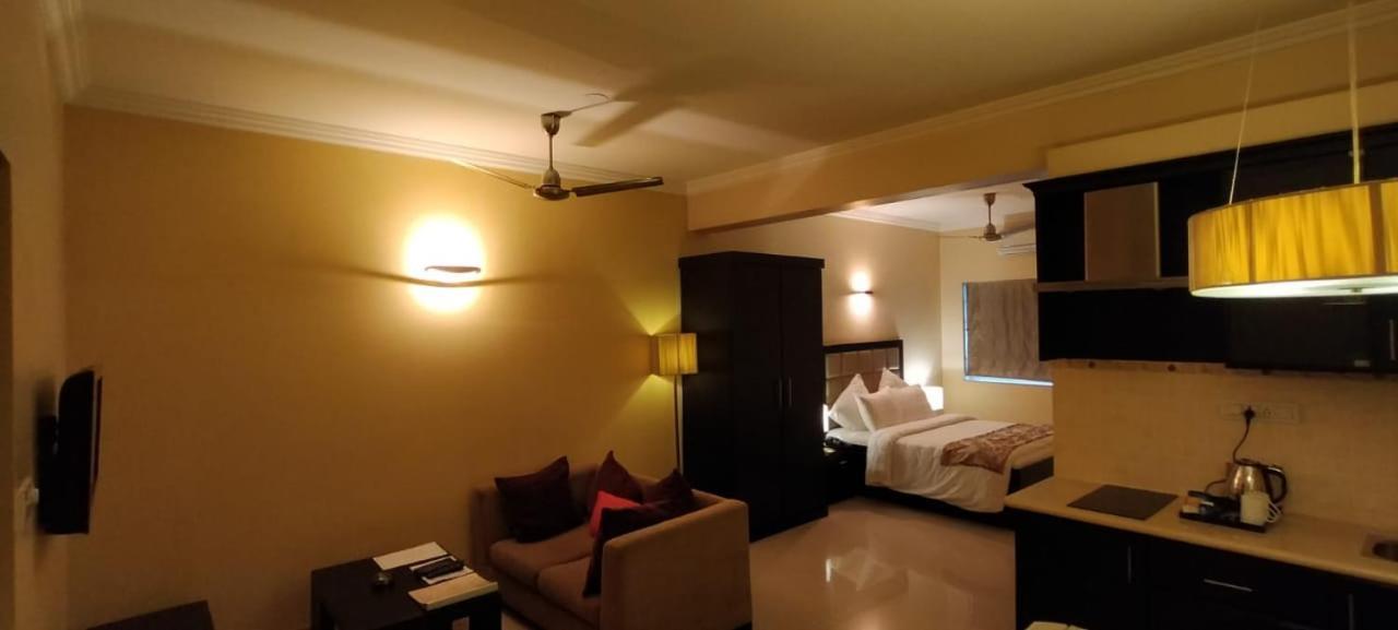 Casa De Bengaluru Hotel Buitenkant foto